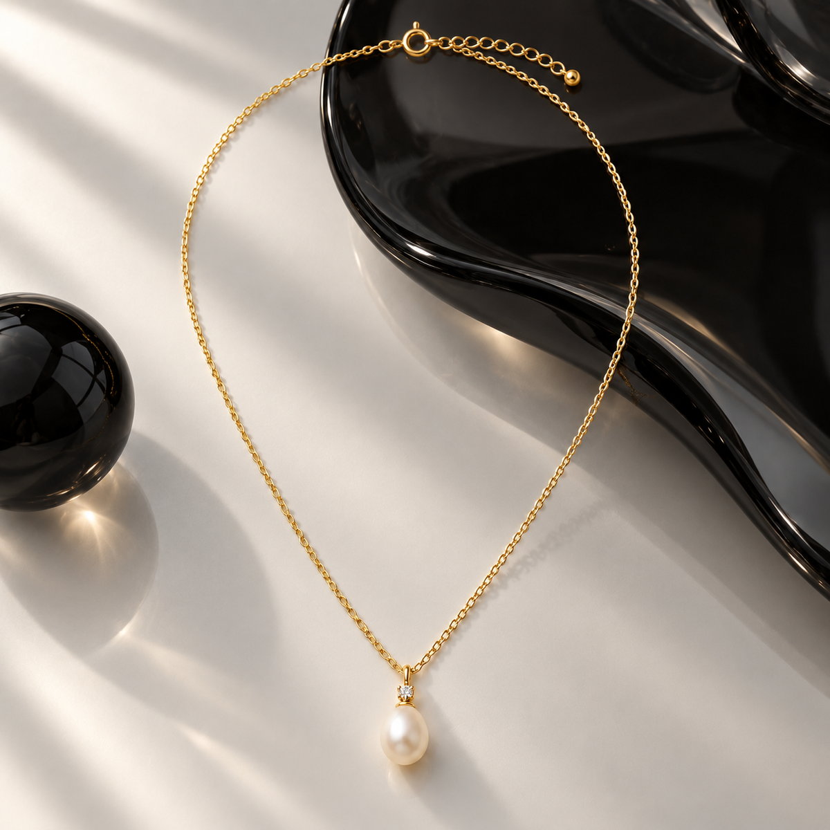 I-bestworld Gold-Tone Pearl-Look Drop Pendant Necklace – Elegant Clear Stone Accent Necklace for Everyday and Occasion Styling