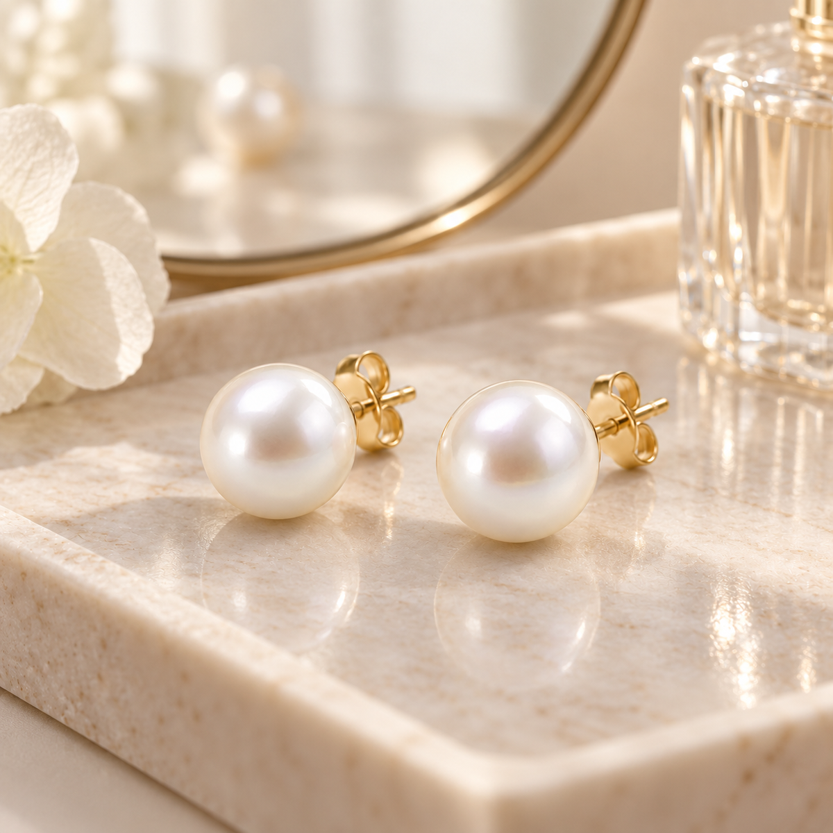 I-bestworld Classic Pearl Stud Earrings – Elegant Round Pearl Earrings with Gold-Tone Setting